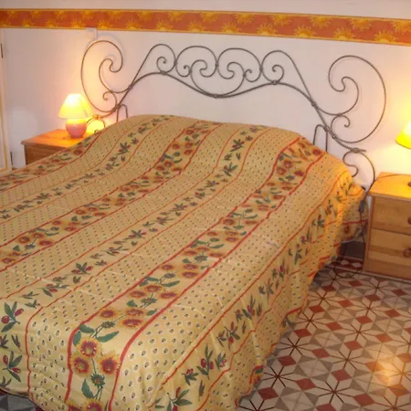 Des Figourieres Hotel *