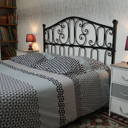 Hotel Des Figourieres Russan
